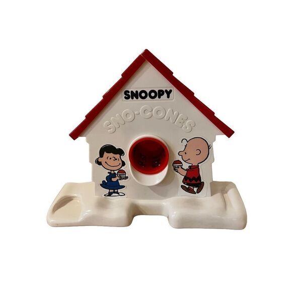 Vintage Snoopy snow cone toy - Picture 1 of 5